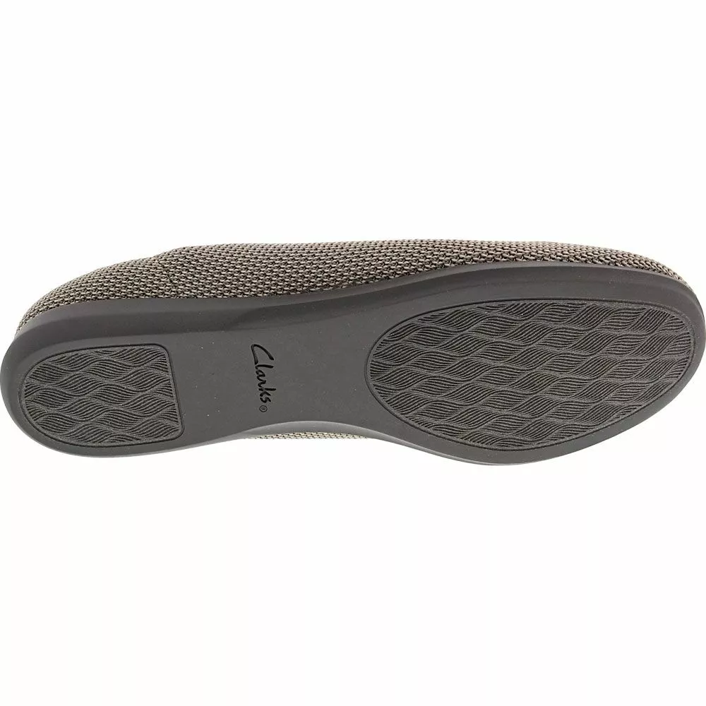 Clarks Shoes Clarks Carly Dream Slip On Casual Shoes - Womens 6 Clarks Shoes Clarks Carly Dream Slip On Casual Shoes - Womens - Image 4